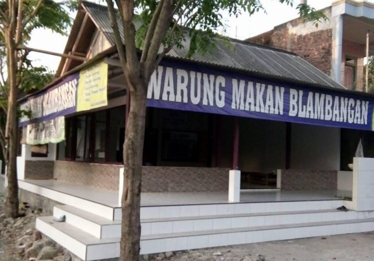 cafe di demak, kuliner khas di demak, resto di demak, restoran di demak, rumah makan di demak, tempat kuliner di demak, tempat makan di demak, tempat makan enak di demak, tempat makan khas di demak, tempat makan seafood di demak, tempat ngopi di demak, tempat nongkrong di demak, tempat wisata kuliner di demak, top 25+ tempat makan di demak paling enak & legendaris, resto, cafe, kuliner khas!