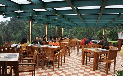 kuliner di puncak, tempat makan di puncak, tempat makan di puncak bogor, tempat makan enak di puncak, tempat wisata kuliner di puncak, wisata kuliner di puncak, top 26+ tempat makan di puncak bogor yang enak & hits, wisata kuliner!
