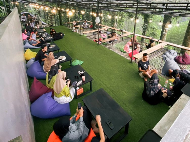 cafe di batang, kafe di batang, resto di batang, restoran di batang, rumah makan di batang, tempat hangout di batang, tempat hits di batang, tempat kongkow di batang, tempat makan di batang, tempat nongkrong di batang, top 27+ cafe tempat nongkrong di batang hits & cozy, resto kongkow yang kekinian!