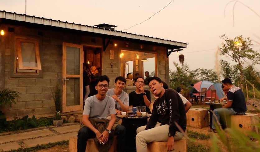 cafe di batang, kafe di batang, resto di batang, restoran di batang, rumah makan di batang, tempat hangout di batang, tempat hits di batang, tempat kongkow di batang, tempat makan di batang, tempat nongkrong di batang, top 27+ cafe tempat nongkrong di batang hits & cozy, resto kongkow yang kekinian!