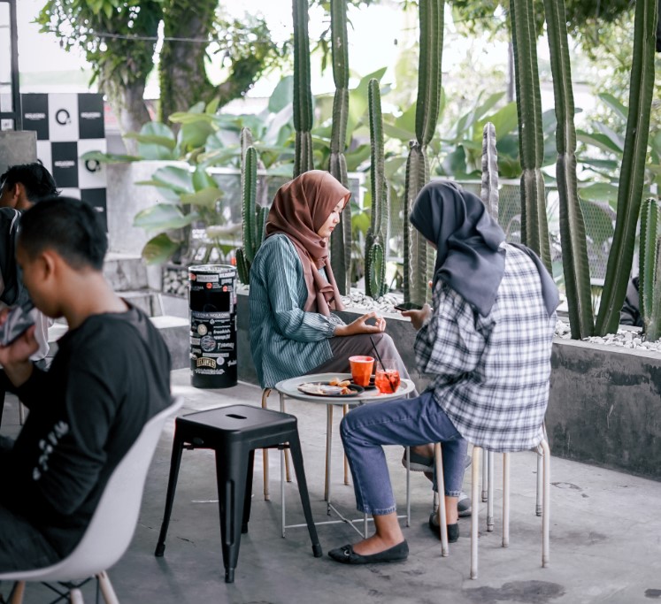 cafe di batang, kafe di batang, resto di batang, restoran di batang, rumah makan di batang, tempat hangout di batang, tempat hits di batang, tempat kongkow di batang, tempat makan di batang, tempat nongkrong di batang, top 27+ cafe tempat nongkrong di batang hits & cozy, resto kongkow yang kekinian!