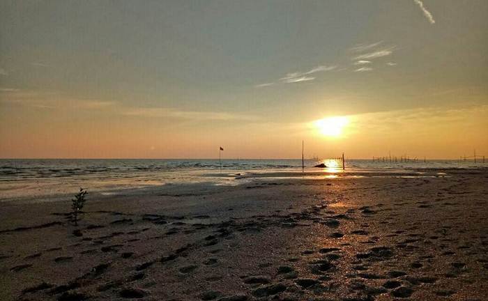pantai banyuwangi, pantai di banyuwangi, pantai terbaik di banyuwangi, wisata pantai di banyuwangi, top 27+ pantai di banyuwangi terbaik & menawan yang wajib dikunjungi