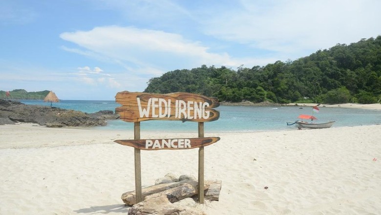 pantai banyuwangi, pantai di banyuwangi, pantai terbaik di banyuwangi, wisata pantai di banyuwangi, top 27+ pantai di banyuwangi terbaik & menawan yang wajib dikunjungi