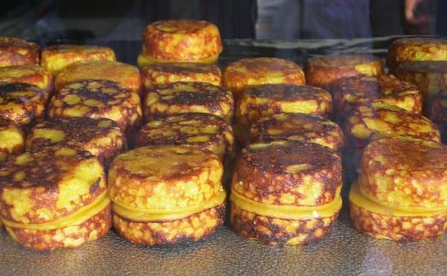 cemilan khas kalimantan timur, jajanan khas kalimantan timur, jajanan pasar khas kalimantan timur, kudapan khas kalimantan timur, kuliner khas kalimantan timur, kuliner tradisional khas kalimantan timur, makanan khas kalimantan timur, oleh-oleh khas kalimantan timur, top 28+ makanan khas kalimantan timur, kuliner tradisional, oleh-oleh enak dll