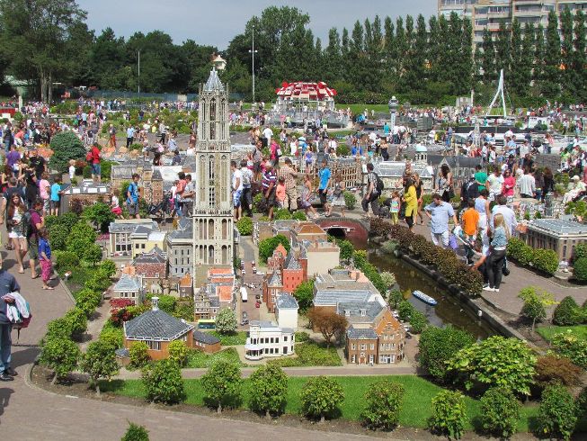desa kinderdijk, kanal di belanda, objek wisata belanda, tempat wisata di belanda, wisata belanda, wisata belanda terbaru, top 28+ tempat wisata di belanda terbaik & terbaru yang wajib dikunjungi!