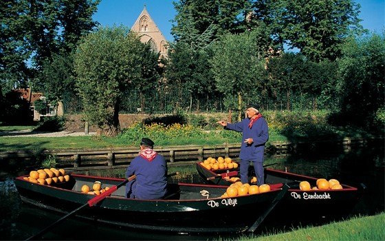 desa kinderdijk, kanal di belanda, objek wisata belanda, tempat wisata di belanda, wisata belanda, wisata belanda terbaru, top 28+ tempat wisata di belanda terbaik & terbaru yang wajib dikunjungi!
