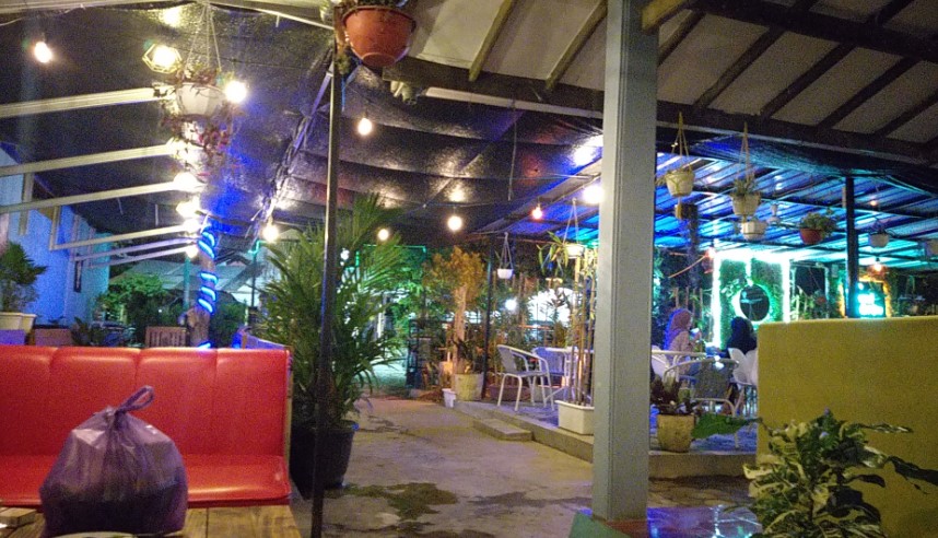 cafe 24 jam di brebes, cafe di brebes, resto 24 jam di brebes, resto di brebes, tempat hangout di brebes, tempat hits di brebes, tempat kongkow di brebes, tempat makan di brebes, tempat nongkrong 24 jam di brebes, tempat nongkrong di brebes, top 29+ cafe tempat nongkrong di brebes hits buat kongkow, coffee shop kekinian!