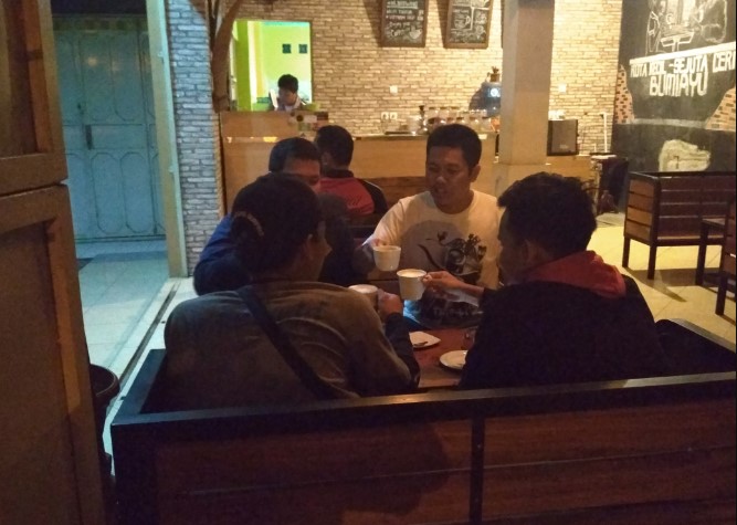 cafe 24 jam di brebes, cafe di brebes, resto 24 jam di brebes, resto di brebes, tempat hangout di brebes, tempat hits di brebes, tempat kongkow di brebes, tempat makan di brebes, tempat nongkrong 24 jam di brebes, tempat nongkrong di brebes, top 29+ cafe tempat nongkrong di brebes hits buat kongkow, coffee shop kekinian!