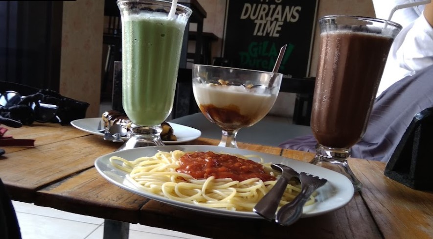 cafe 24 jam di brebes, cafe di brebes, resto 24 jam di brebes, resto di brebes, tempat hangout di brebes, tempat hits di brebes, tempat kongkow di brebes, tempat makan di brebes, tempat nongkrong 24 jam di brebes, tempat nongkrong di brebes, top 29+ cafe tempat nongkrong di brebes hits buat kongkow, coffee shop kekinian!