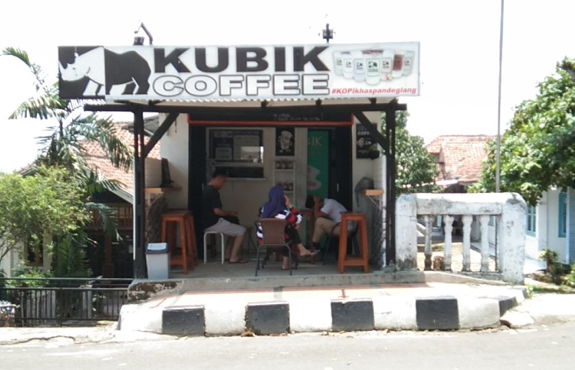 cafe di pandeglang, cafe hits di pandeglang, kafe di pandeglang, tempat cozy di pandeglang, tempat hits di pandeglang, tempat instagramable di pandeglang, tempat kongkow di pandeglang, tempat kuliner di pandeglang, tempat makan di pandeglang, tempat nongkrong di pandeglang, top 30+ cafe tempat nongkrong di pandeglang hits & cozy buat kongkow