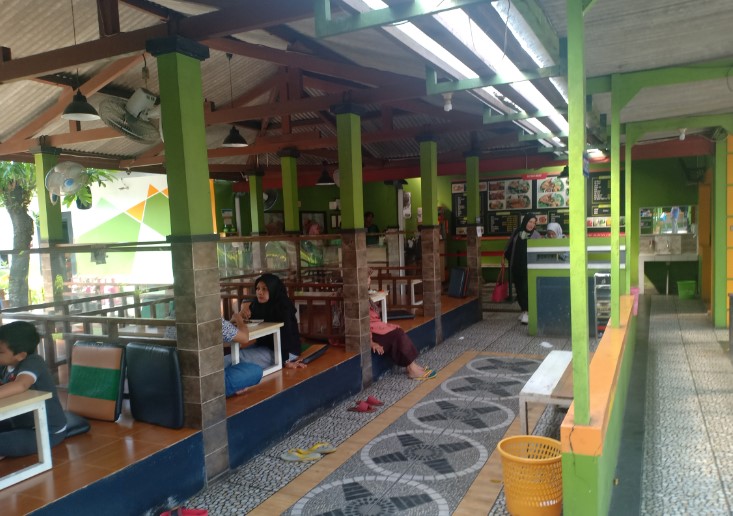 cafe di boyolali, kafe di boyolali, kuliner di boyolali, makanan enak di boyolali, resto di boyolali, restoran di boyolali, rm di boyolali, rumah makan di boyolali, tempat makan di boyolali, tempat makan enak di boyolali, tempat makan hits di boyolali, tempat nongkrong di boyolali, tempat wisata kuliner di boyolali, warung makan di boyolali, top 30+ tempat makan di boyolali paling enak, cafe hits, restoran, wisata kuliner dll