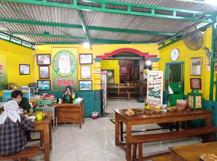 cafe di boyolali, kafe di boyolali, kuliner di boyolali, makanan enak di boyolali, resto di boyolali, restoran di boyolali, rm di boyolali, rumah makan di boyolali, tempat makan di boyolali, tempat makan enak di boyolali, tempat makan hits di boyolali, tempat nongkrong di boyolali, tempat wisata kuliner di boyolali, warung makan di boyolali, top 30+ tempat makan di boyolali paling enak, cafe hits, restoran, wisata kuliner dll