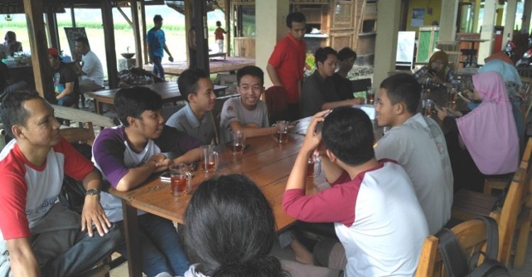 cafe di banjarnegara, kafe di banjarnegara, resto di banjarnegara, restoran di banjarnegara, rumah makan di banjarnegara, tempat makan di banjarnegara, tempat ngopi di banjarnegara, tempat wisata kuliner di banjarnegara, warung bakso di banjarnegara, warung makan di banjarnegara, top 31+ tempat makan di banjarnegara enak & populer, cafe, resto dll