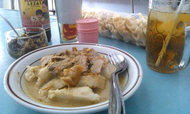 cafe di banjarnegara, kafe di banjarnegara, resto di banjarnegara, restoran di banjarnegara, rumah makan di banjarnegara, tempat makan di banjarnegara, tempat ngopi di banjarnegara, tempat wisata kuliner di banjarnegara, warung bakso di banjarnegara, warung makan di banjarnegara, top 31+ tempat makan di banjarnegara enak & populer, cafe, resto dll
