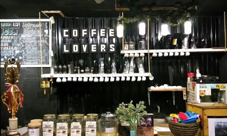 cafe di banjarnegara, kafe di banjarnegara, resto di banjarnegara, restoran di banjarnegara, rumah makan di banjarnegara, tempat makan di banjarnegara, tempat ngopi di banjarnegara, tempat wisata kuliner di banjarnegara, warung bakso di banjarnegara, warung makan di banjarnegara, top 31+ tempat makan di banjarnegara enak & populer, cafe, resto dll