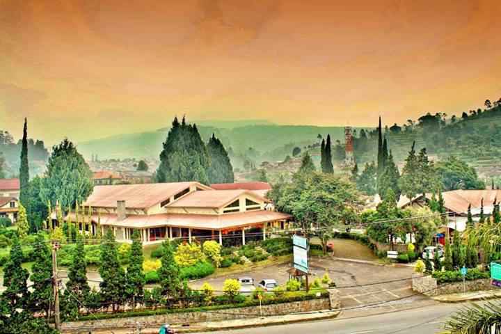 hotel di bandung, hotel di lembang, hotel murah di lembang, penginapan di lembang, penginapan murah di lembang, villa di lembang, villa murah di lembang, top 31+ villa & hotel di lembang bandung murah, rp 200k ada kolam renang