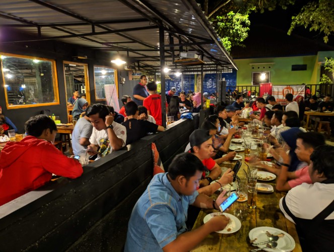 cafe 24 jam di boyolali, cafe di boyolali, coffee shop di boyolali, kafe di boyolali, kedai kopi di boyolali, kuliner di boyolali, resto di boyolali, tempat hangout di boyolali, tempat kongkow di boyolali, tempat makan di boyolali, tempat ngopi di boyolali, tempat nongkrong di boyolali, tempat wisata kuliner di boyolali, warung kopi di boyolali, wisata kuliner di boyolali, top 32+ cafe tempat nongkrong di boyolali hits, resto, coffee shop tempat kongkow
