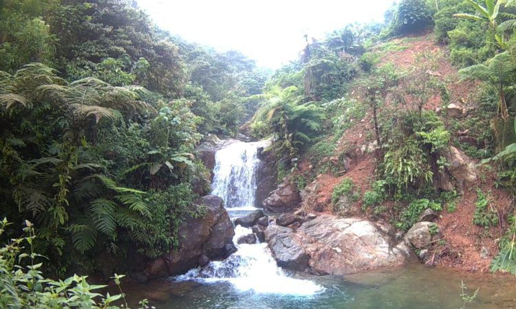 air terjun di bogor, curug ciherang, curug cikaracak, curug cikuluwung, curug ciputri, curug di bogor, curug leuwi cibaliung, curug love, wisata air terjun di bogor, wisata curug di bogor, top 32+ curug di bogor terpopuler & terbaik, air terjun paling indah!