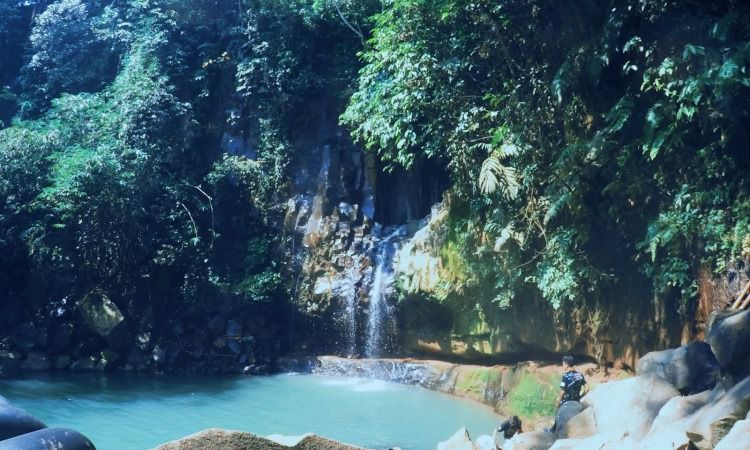 air terjun di bogor, curug ciherang, curug cikaracak, curug cikuluwung, curug ciputri, curug di bogor, curug leuwi cibaliung, curug love, wisata air terjun di bogor, wisata curug di bogor, top 32+ curug di bogor terpopuler & terbaik, air terjun paling indah!