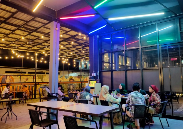 cafe di cilegon, kafe di cilegon, kuliner di cilegon, resto di cilegon, restoran di cilegon, tempat hits di cilegon, tempat kongkow di cilegon, tempat makan di cilegon, tempat nongkrong di cilegon, tempat nongkrong hits di cilegon, top 33+ cafe tempat nongkrong di cilegon seru & cozy buat kongkow