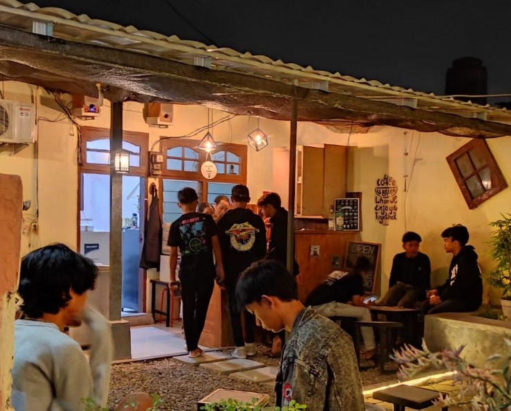 cafe di cilegon, kafe di cilegon, kuliner di cilegon, resto di cilegon, restoran di cilegon, tempat hits di cilegon, tempat kongkow di cilegon, tempat makan di cilegon, tempat nongkrong di cilegon, tempat nongkrong hits di cilegon, top 33+ cafe tempat nongkrong di cilegon seru & cozy buat kongkow