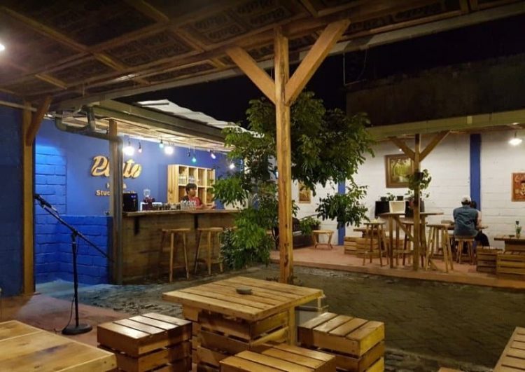 tempat nongkrong di blitar, tempat nongkrong di blitar hits, tempat nongkrong di blitar instagramable, tempat nongkrong di blitar kekinian, top 34+ cafe tempat nongkrong di blitar paling hits & kekinian banget!