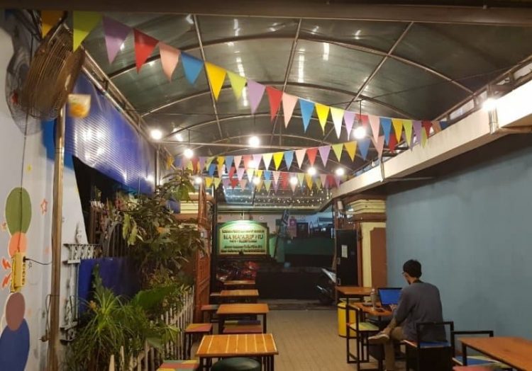 tempat nongkrong di blitar, tempat nongkrong di blitar hits, tempat nongkrong di blitar instagramable, tempat nongkrong di blitar kekinian, top 34+ cafe tempat nongkrong di blitar paling hits & kekinian banget!