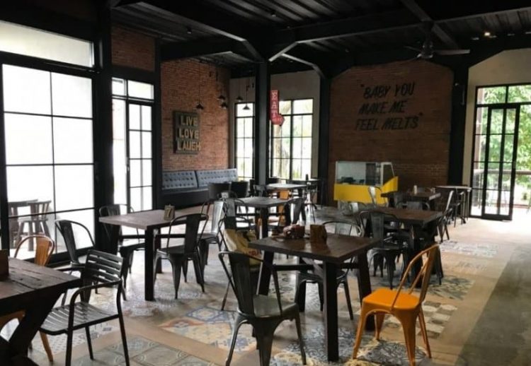 tempat nongkrong di blitar, tempat nongkrong di blitar hits, tempat nongkrong di blitar instagramable, tempat nongkrong di blitar kekinian, top 34+ cafe tempat nongkrong di blitar paling hits & kekinian banget!