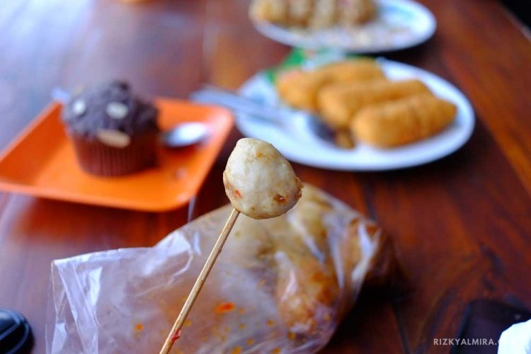 tempat nongkrong di blitar, tempat nongkrong di blitar hits, tempat nongkrong di blitar instagramable, tempat nongkrong di blitar kekinian, top 34+ cafe tempat nongkrong di blitar paling hits & kekinian banget!