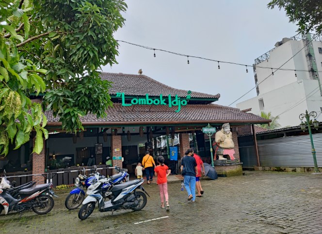 cafe 24 jam di banyumas, cafe di banyumas, coffee shop di banyumas, resto di banyumas, rumah makan di banyumas, tempat hits di banyumas, tempat kongkow di banyumas, tempat ngopi di banyumas, tempat nongkrong di banyumas, top 35+ cafe tempat nongkrong di banyumas hits & cozy, resto buat kongkow