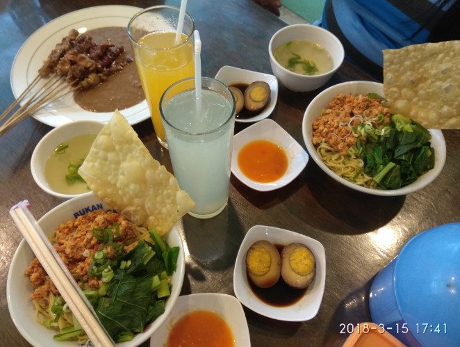 cafe 24 jam di banyumas, cafe di banyumas, coffee shop di banyumas, resto di banyumas, rumah makan di banyumas, tempat hits di banyumas, tempat kongkow di banyumas, tempat ngopi di banyumas, tempat nongkrong di banyumas, top 35+ cafe tempat nongkrong di banyumas hits & cozy, resto buat kongkow