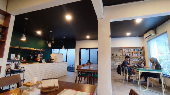 cafe 24 jam di banyumas, cafe di banyumas, coffee shop di banyumas, resto di banyumas, rumah makan di banyumas, tempat hits di banyumas, tempat kongkow di banyumas, tempat ngopi di banyumas, tempat nongkrong di banyumas, top 35+ cafe tempat nongkrong di banyumas hits & cozy, resto buat kongkow