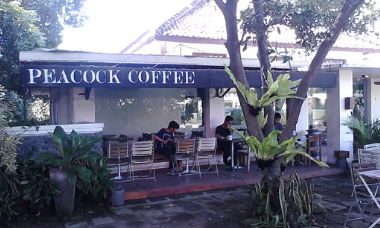 cafe di semarang, cafe tempat ngopi di semarang, coffee di semarang, coffee shop hits di semarang, kafe di semarang, tempat ngopi di semarang, tempat ngopi hits di semarang, top 19+ tempat ngopi di semarang instagramable & hits, ada cafe rooftop