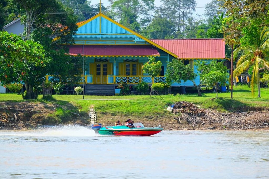 air terjun di melawi, objek wisata di melawi, tempat bermain anak di melawi, tempat instagramable di melawi, tempat liburan di melawi, tempat rekreasi di melawi, tempat wisata di melawi, wisata alam di melawi, wisata di melawi, top 36+ tempat wisata di melawi kalbar terbaik yang wajib dikunjungi
