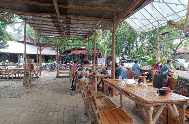 cafe di serang, cafe hits di serang, kafe di serang, tempat hits di serang, tempat instagramable di serang, tempat kongkow di serang, tempat nongkrong di serang, top 39+ cafe tempat nongkrong di serang seru & cozy untuk kongkow
