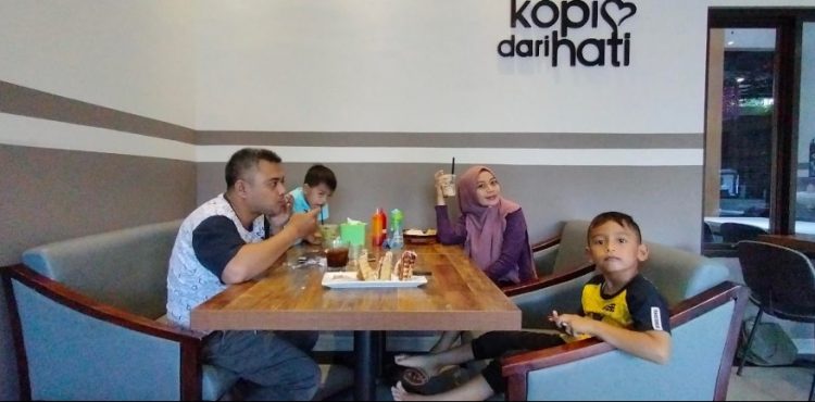 cafe di serang, cafe hits di serang, kafe di serang, tempat hits di serang, tempat instagramable di serang, tempat kongkow di serang, tempat nongkrong di serang, top 39+ cafe tempat nongkrong di serang seru & cozy untuk kongkow