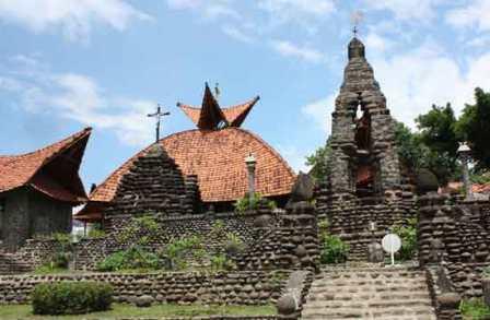 air terjun dolo, air terjun irenggolo, candi sirawana, candi tegowangi, destinasi wisata di kediri, gereja puh sarang, goa selomangleng, gua maria pohsarang, gumul paradise island, kampung inggris, kediri waterpark, konto river rafting, lokasi wisata di kediri, monumen simpang lima gumul, objek wisata di kediri, objek wisata gunung kelud, pagora, petilasan sri aji jayabaya, sate bekicot, tempat wisata di kediri, tjoe hwie kiong, wisata alam sumber ubalan, wisata kediri, top 39+ tempat wisata di kediri terbaru & terbaik yang wajib dikunjungi