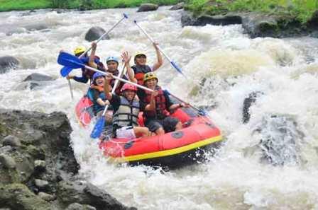 air terjun dolo, air terjun irenggolo, candi sirawana, candi tegowangi, destinasi wisata di kediri, gereja puh sarang, goa selomangleng, gua maria pohsarang, gumul paradise island, kampung inggris, kediri waterpark, konto river rafting, lokasi wisata di kediri, monumen simpang lima gumul, objek wisata di kediri, objek wisata gunung kelud, pagora, petilasan sri aji jayabaya, sate bekicot, tempat wisata di kediri, tjoe hwie kiong, wisata alam sumber ubalan, wisata kediri, top 39+ tempat wisata di kediri terbaru & terbaik yang wajib dikunjungi