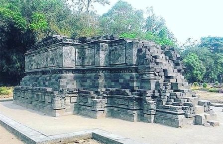 air terjun dolo, air terjun irenggolo, candi sirawana, candi tegowangi, destinasi wisata di kediri, gereja puh sarang, goa selomangleng, gua maria pohsarang, gumul paradise island, kampung inggris, kediri waterpark, konto river rafting, lokasi wisata di kediri, monumen simpang lima gumul, objek wisata di kediri, objek wisata gunung kelud, pagora, petilasan sri aji jayabaya, sate bekicot, tempat wisata di kediri, tjoe hwie kiong, wisata alam sumber ubalan, wisata kediri, top 39+ tempat wisata di kediri terbaru & terbaik yang wajib dikunjungi