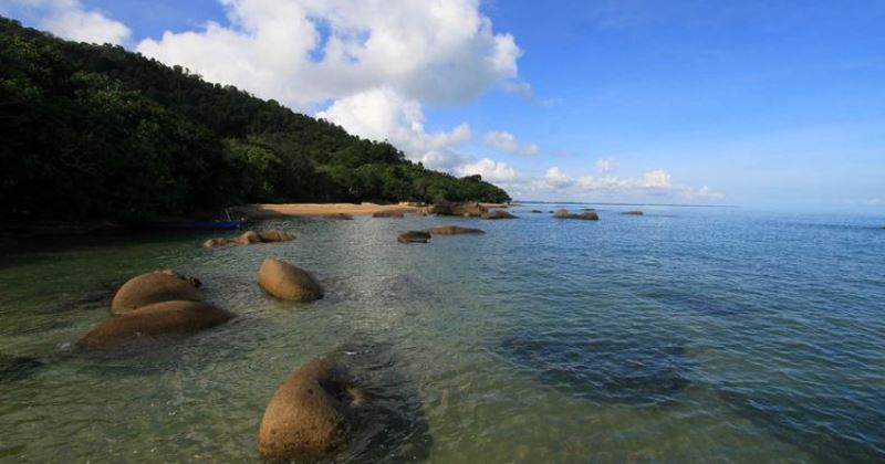 air terjun di sambas, objek wisata alam di sambas, pantai di sambas, tempat liburan di sambas, tempat rekreasi di sambas, tempat wisata alam di sambas, tempat wisata di sambas, wisata sambas, top 39+ tempat wisata di sambas kalbar terbaik & paling hits yang wajib dikunjungi
