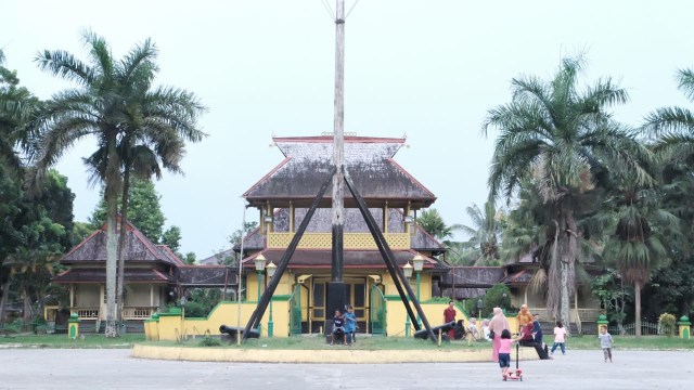 air terjun di sambas, objek wisata alam di sambas, pantai di sambas, tempat liburan di sambas, tempat rekreasi di sambas, tempat wisata alam di sambas, tempat wisata di sambas, wisata sambas, top 39+ tempat wisata di sambas kalbar terbaik & paling hits yang wajib dikunjungi