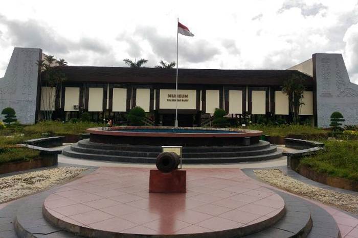 air terjun di pontianak, objek wisata di pontianak, pantai di pontianak, pontianak, tempat liburan di pontianak, tempat rekreasi di pontianak, tempat wisata di pontianak, tempat wisata keluarga di pontianak, wisata alam di pontianak, wisata di pontianak, wisata pontianak, top 41+ tempat wisata di pontianak terbaru & terbaik yang wajib dikunjungi