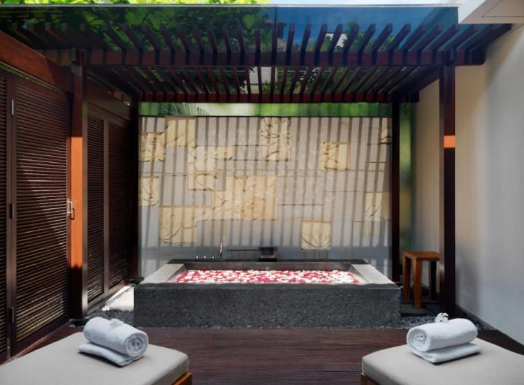 hotel mewah untuk wedding di bali, hotel untuk wedding artis di bali, hotel untuk wedding di bali, tempat untuk wedding di bali, villa untuk wedding di bali, top 5+ hotel untuk wedding artis di bali dengan venue super fantastis