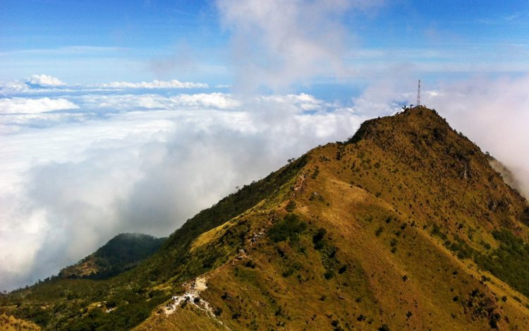 fasilitas gunung merbabu, gunung merbabu, jalur pendakian gunung merbabu, keindahan gunung merbabu, puncak gunung merbabu, rute gunung merbabu, rute pendakian gunung merbabu, top 5+ jalur pendakian gunung merbabu, nikmati keindahan puncak golden sunsetnya!