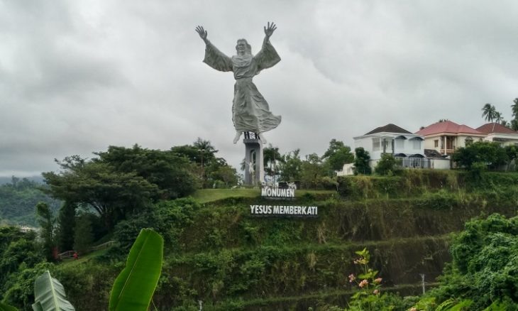 air terjun kima atas, arung jeram sawangan, bukit kasih, bunaken, danau tondano, kawasan boulevard, kota bunga tomohon, lokasi wisata di manado, manado, museum negeri sulawesi utara, objek wisata di manado, pantai malalayang, taman laut bunaken, taman wisata tandurusa, tempat wisata, tempat wisata di manado, tempat wisata di menado, tempat wisata manado, wisata manado, top 58+ tempat wisata di manado terbaik & terhits yang wajib dikunjungi!
