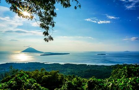 air terjun kima atas, arung jeram sawangan, bukit kasih, bunaken, danau tondano, kawasan boulevard, kota bunga tomohon, lokasi wisata di manado, manado, museum negeri sulawesi utara, objek wisata di manado, pantai malalayang, taman laut bunaken, taman wisata tandurusa, tempat wisata, tempat wisata di manado, tempat wisata di menado, tempat wisata manado, wisata manado, top 58+ tempat wisata di manado terbaik & terhits yang wajib dikunjungi!