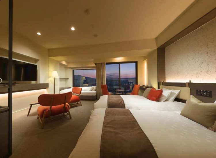 hotel dengan onsen di jepang, hotel dengan pemandian air panas di jepang, hotel onsen di jepang, onsen di jepang, pemandian air panas di jepang, top 6+ hotel onsen terbaik di jepang view danau & gunung fuji, pemandian air panas keren!