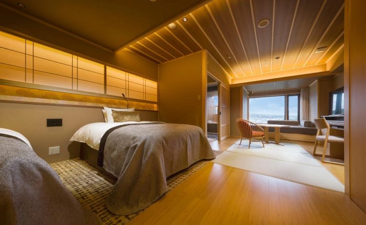 hotel dengan onsen di jepang, hotel dengan pemandian air panas di jepang, hotel onsen di jepang, onsen di jepang, pemandian air panas di jepang, top 6+ hotel onsen terbaik di jepang view danau & gunung fuji, pemandian air panas keren!