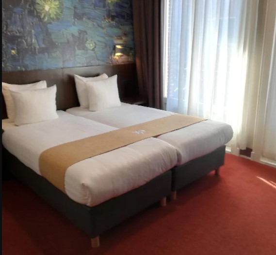top 6+ hotel & penginapan unik di amsterdam terbaik & ternyaman untuk bermalam