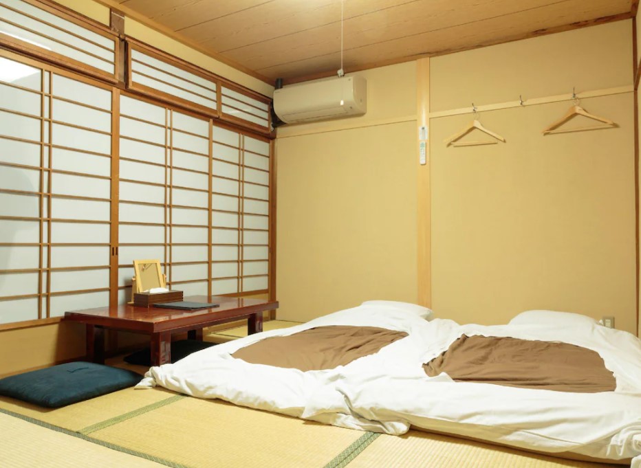 guesthouse ryokan budget murah di kyoto, hostel, penginapan budget murah di kyoto, penginapan di kyoto, penginapan ryokan budget murah di kyoto, ryokan budget murah di kyoto, top 6+ penginapan budget murah di kyoto, suasana ryokan yang asyik & seru